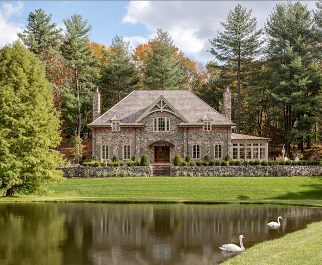 Traditional Home with Timeless Interiors. Beautiful Traditional Home with Timelless Interiors. #TraditionalHome #TraditionalInteriors #Timeless #Interiors