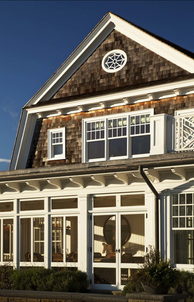 Shingled Style Homes. Great Hampstons Shingled Style Home. #ShingleHomes #ShingledHomes #Homes #Hamptons