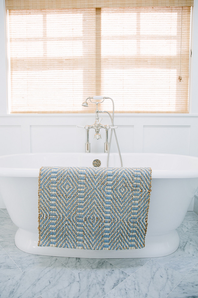 Freestanding Bath Mat. Freestanding Bath Mat Ideas. Freestanding Bath Mat Color. Freestanding Bath with natural fibre Blue Mat. #FreestandingBathMat Rita Chan Interiors.