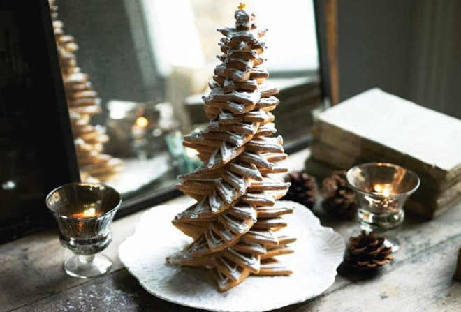 Christmas Cookies. Christmas Tree of Cookies Recipe. This cookie “tree” is very simple but looks impressive. It’s made up of a stack of little Christmas stars, which can be decorated and detailed or kept plain and simply dusted with confectioners’ sugar. This is a great treat to make with children. Via Leite's Culinaria. Photo by Katie Hammond.
