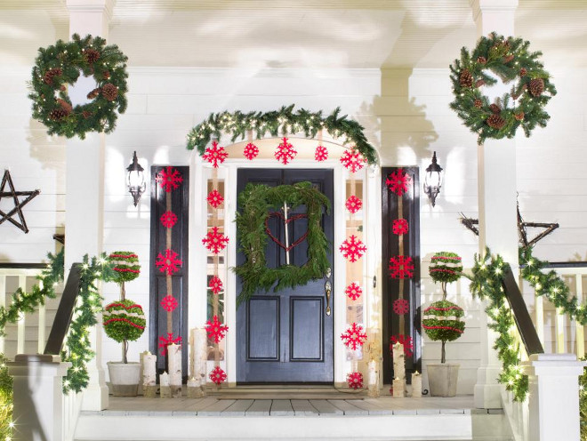 Christmas Front Door Front Porch Outdoor Decor Ideas #Christmas #Door #Porch #Outdoor #Decor #ChristmasDecor Via HGTV