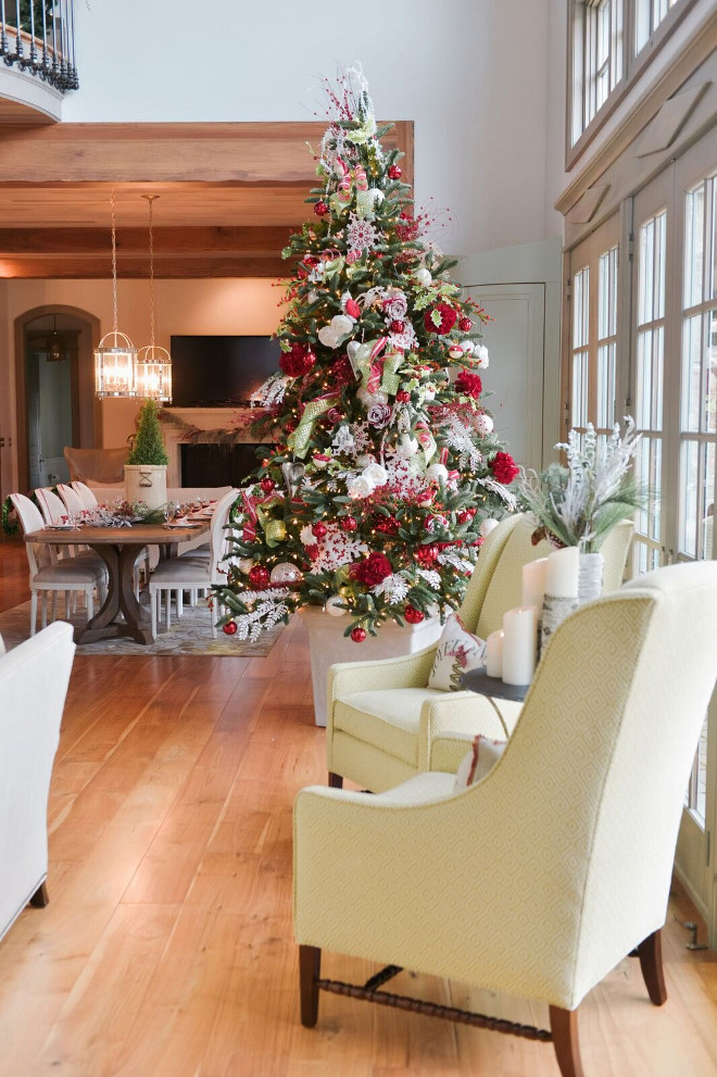 Christmas Tree Planter. Christmas Tree in White Planter. #ChristmasTree #Planter Gatehouse No.1.