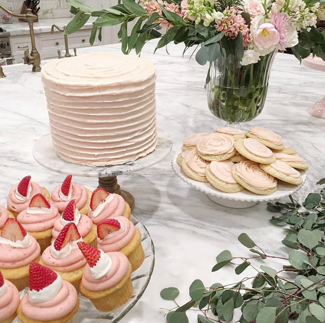 Easter Dessert Ideas. Cute Easter Dessert Ideas. Easter Desserts. #EasterDessert #EasterDessertIdeas The Sweet Tooth Fairy for Pink Peonies.