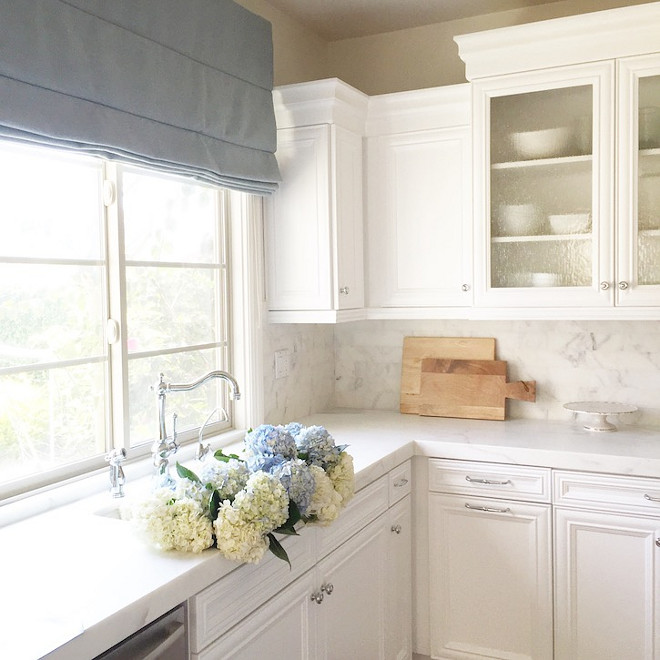 Kitchen sink. White kitchen sink ideas. Kitchen sink. Kitchen sink #Kitchensink #Kitchen #Sink Becki Owens
