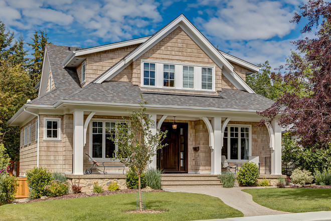 Porch Columns with Brackets. Craftsman style shingle home with Brackets and trim on Porch Columns. Manor House Crafted Homes Inc