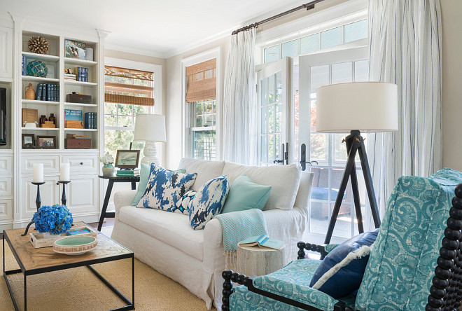Beach style living room. Beach style living room with turquoise, cream whites and blue and white decor. Beach style living room #Beachstylelivingroom #livingroom #livingroomdecor #coastalLivingroom #homedecor Kate Jackson Design