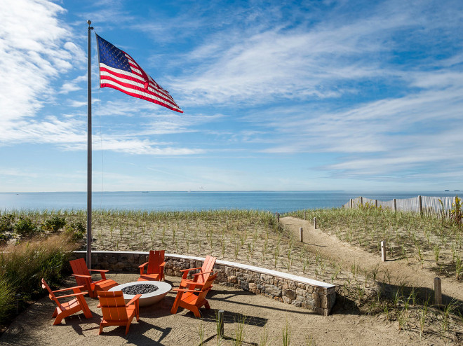 Beach house firepit. Beach house backyard with fire pit. #beachHouse #firepit #backsyard Artemis Landscape Architects, Inc.