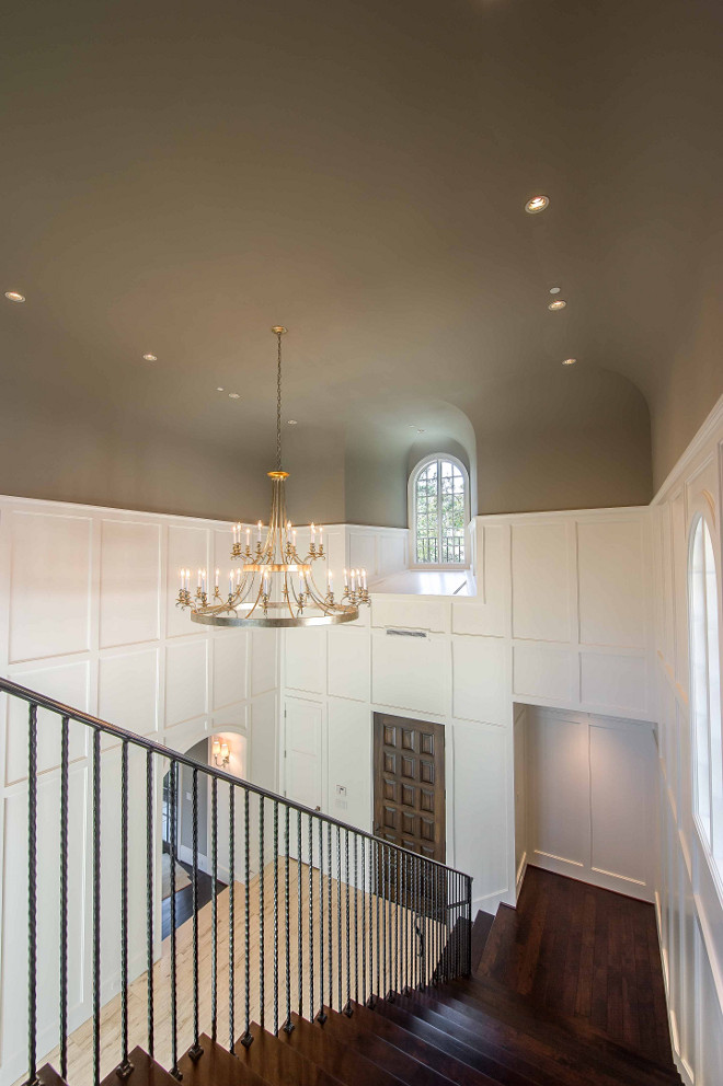 Foyer floor to celing wainscoting with painted gray ceiling. Foyer floor to celing wainscoting. #Foyer #floortocelingwainscoting #wainscoting Elizabeth Garrett Interiors.