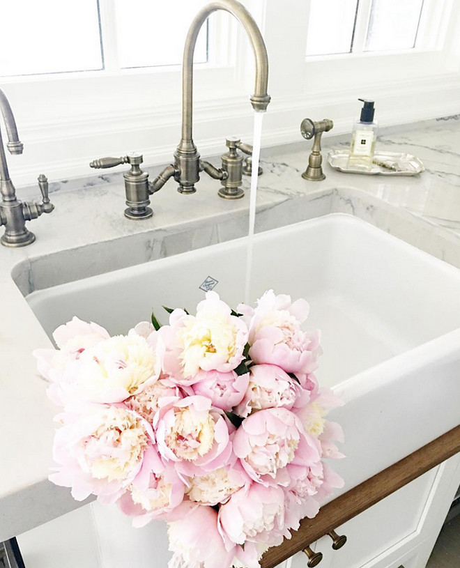 Kitchen Farmhouse Sink. Kitchen Farmhouse Sink. #Kitchen #FarmhouseSink #KitchenFarmhouseSink #Farmhouse #Sink Ivory Lane