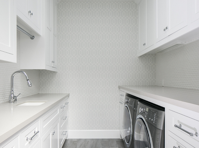 Laundry room with shaker cabinets. Shaker cabinet Laundry Room. Shaker cabinet Laundry Room ideas. White Shaker cabinet Laundry Room. Shaker cabinet Laundry Room #Shakercabinet #LaundryRoom Churchill Design. 