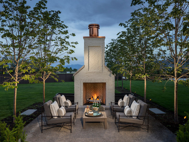 Outdoor Fireplace. Outdoor Fireplace Sitting Area. Outdoor Fireplace Sitting Area Ideas and Layout. #OutdoorFireplace #OutdoorSittingArea #SittingArea #Outdoors Jackson and LeRoy