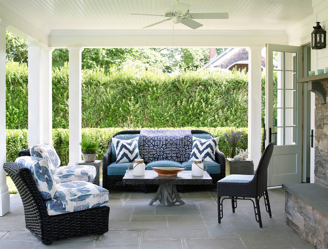 Porch furniture with blue and white outdoor fabric. Classic Porch furniture with blue and white outdoor fabric #Porchfurniture #blueandwhite #outdoorfabric Phoebe Howard