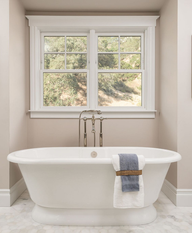 Neutral bathroom wall paint color Sherwin Williams Popular Gray. Great Neutral bathroom wall paint color Sherwin Williams Popular Gray. #Neutralpaintcolor #bathroom #wallpaintcolor #neutrals #SherwinWilliamsPopularGray