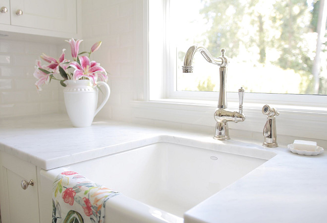 Pantry sink. Walk in pantry with farmhouse sink. Pantry farmhouse sink. Walk in pantry with farmhouse sink #Walkinpantry #pantry #sink #farmhousesink jshomedesign