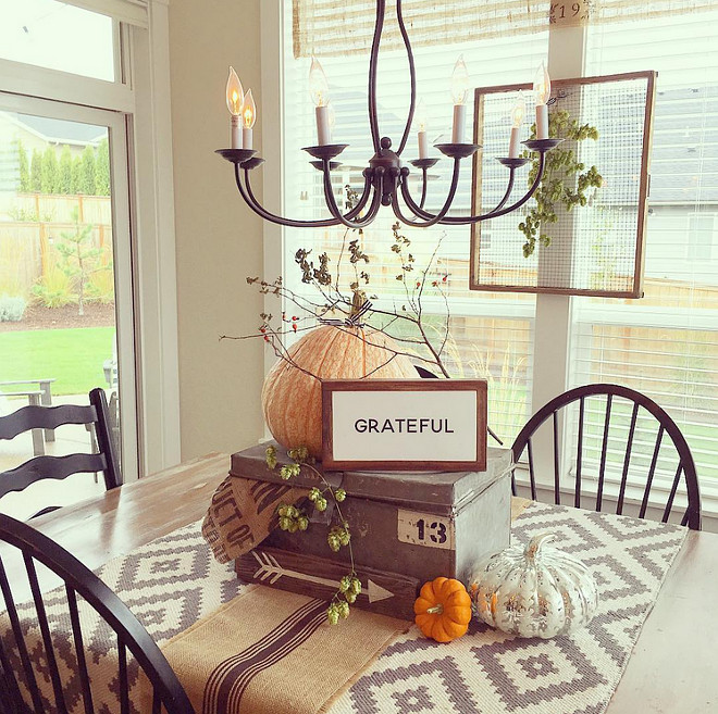 breakfast-room-fall-table-decor-yellowprairieinteriors-via-instagram