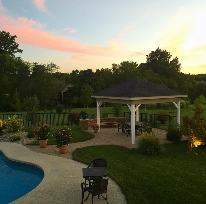 Backyard. And lastly, the perfect place to witness the most beautiful sunsets! backyard #backyard Home Bunch Beautiful Homes of Instagram wowilovethat