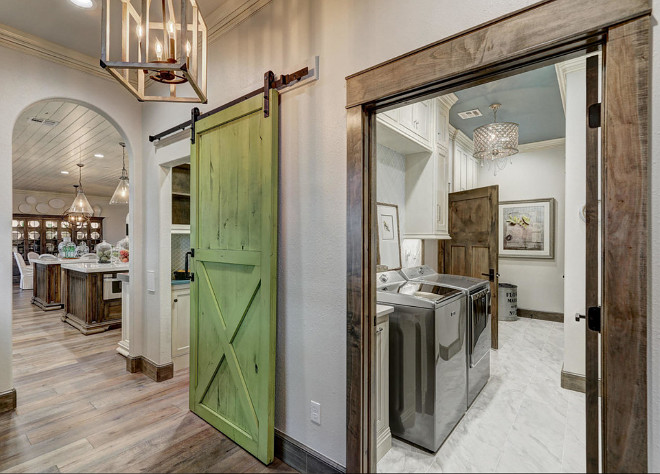 Butler's Pantry & Laundry Room off Kitchen Area. Layout ideas. Butler's Pantry & Laundry Room off Kitchen Area #ButlersPantry #LaundryRoom #Kitchen #layout Alicia Zupan