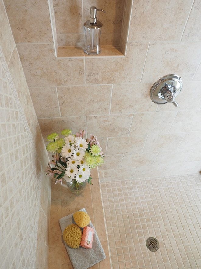 Bathroom tile. Shower Tile. Bathroom tile. Shower Tile Combination. Bathroom tile. Shower Tile Ideas #Bathroomtile #ShowerTile #Tile #Shower #Bathroom Home Bunch Beautiful Homes of Instagram wowilovethat