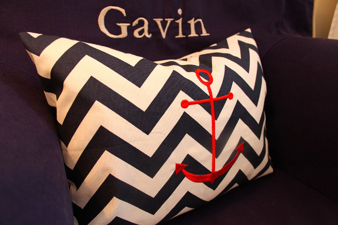 Chevron Anchor Pillow. Chevron Anchor Pillow #ChevronAnchorPillow #ChevronPillow #Anchorpillow chevron-anchor-pillow Home Bunch's Beautiful Homes of Instagram peonypartydesigns