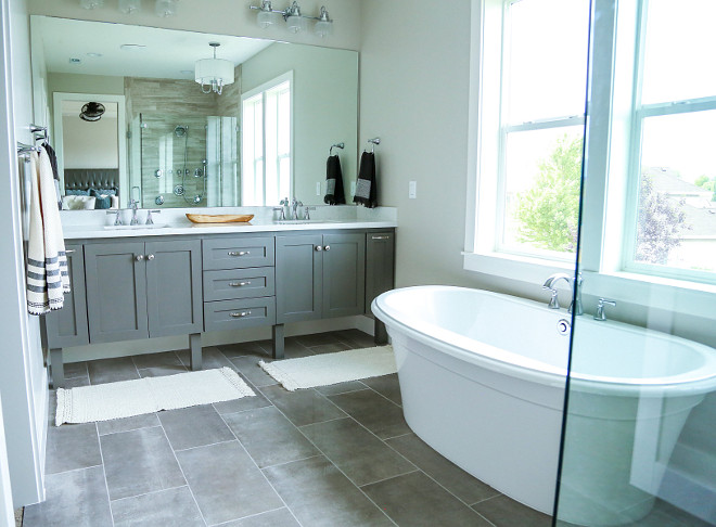 Master Bathroom Laout. Bathroom layout. The master bathroom is not huge but this layout is very smart! #bathroomlayout Millhaven Homes