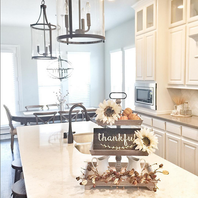 Kitchen island fall decor. Easy ideas for Farmhouse Kitchen island fall decor. Farmhouse Kitchen island fall decor. #Kitchenisland #falldecor #decor #farmhousedecor Beautiful Homes of Instagram ceshome6