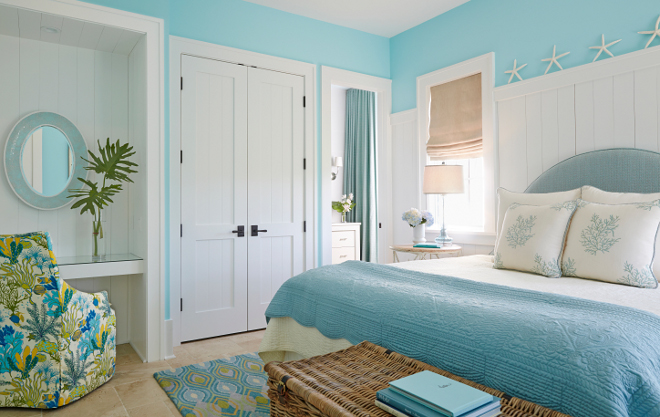 Turquoise bedroom. Turquoise bedroom with white wall paneling. I love this turquoise bedroom with the built-in desk and wall paneling. #turquoise #bedroom #wallpaneling turquoise-bedroom