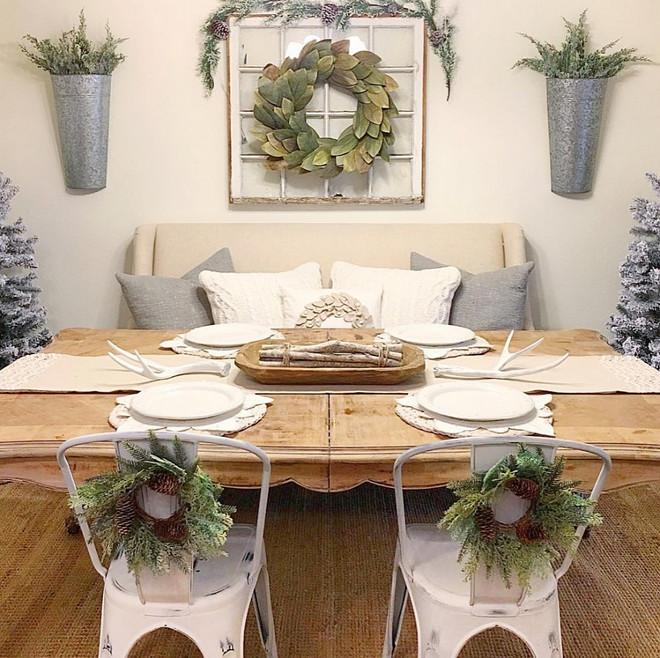 Farmhouse Dining Room Natural Christmas Decor. Farmhouse Dining Room Natural Christmas Decor Ideas. Farmhouse Dining Room Natural Christmas Inspiration #FarmhouseDiningRoomNaturalChristmasDecor #FarmhouseNaturalChristmasDecor #FarmhouseDiningRoom #NaturalChristmasDecor #FarmhouseDiningRoomNaturalChristmasDecorIdeas #FarmhouseDiningRoom #NaturalChristmasInspiration Aly McDaniel via Instagram @thedowntownaly
