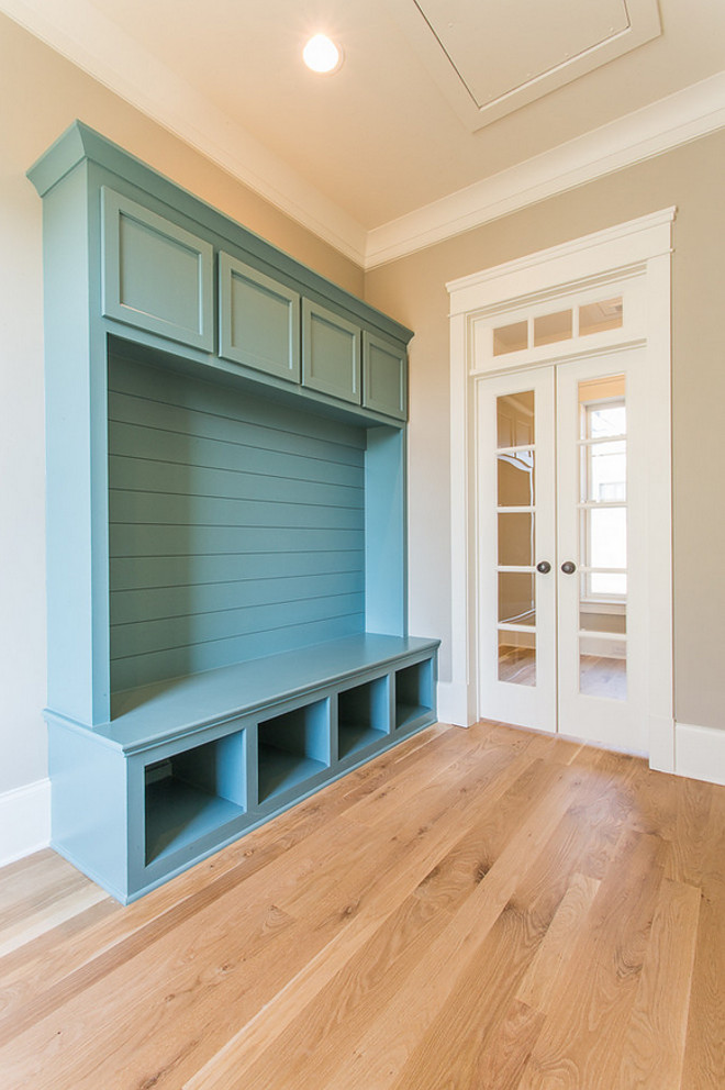 Turquoise Cabinet Paint Color. Moody Blue SW 6221 Sherwin Williams. Great turquoise paint color for cabinets and front door. Moody Blue SW 6221 Sherwin Williams. #MoodyBlueSW6221 Sherwin Williams #TurquoiseCabinetPaintColor #TurquoisePaintColor JacksonBuilt Custom Homes