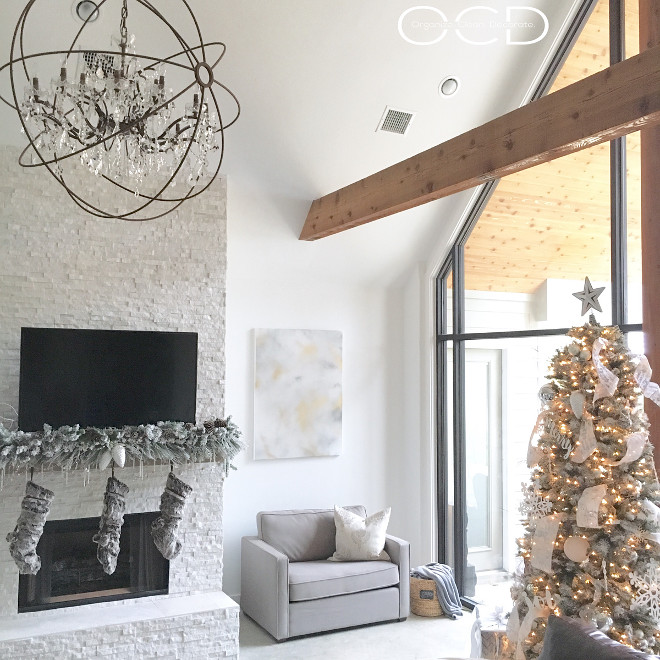 Pure White by Sherwin Williams. Pure White by Sherwin Williams. Wall color is Sherwin Williams SW7006 Extra White. Beams are cedar stained. White paint color Pure White by Sherwin Williams #PureWhiteSherwinWilliams #SherwinWilliamsSW7006ExtraWhite Beautiful Homes of Instagram organizecleandecorate