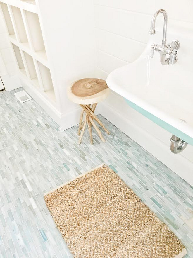 Aqua Tile. Bathroom with aqua tile. Aqua tiling. Aqua tile ideas #Aquatile #aquatiling #bathroomtile #bathroomaquatile Amy Studebaker Design