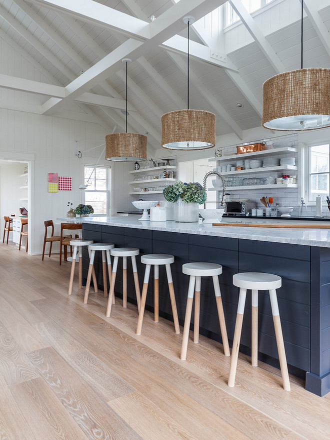 Benjamin Moore Hale Navy Shiplap Kitchen Island. Benjamin Moore Hale Navy Shiplap Kitchen Island Design. Navy island with shiplap painted in Benjamin Moore Hale Navy. #BenjaminMooreHaleNavy #ShiplapKitchenIsland Krueger Architects