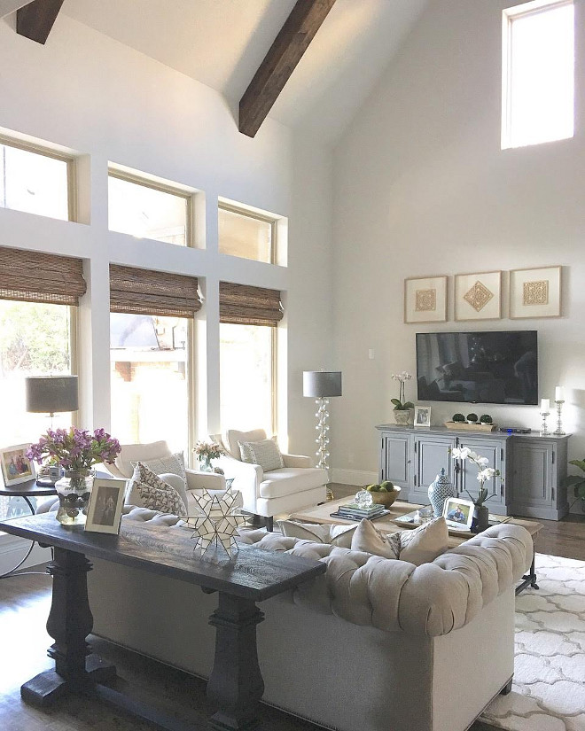 Farmhouse Living room Paint Color. Grey Farmhouse living room Paint Color. Grey Farmhouse living room Paint Color Ideas #GreyFarmhouse #Farmhouse #Farmhouselivingroom Paint Color #GreyFarmhouselivingroom #Greylivingroom #livingroom #PaintColor Beautiful Homes of Instagram: classicstylehome