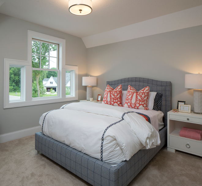 Benjamin Moore 1479 Alaskan Husky Grey bedroom paint color, Light grey bedroom paint color Benjamin Moore 1479 Alaskan Husky, Benjamin Moore Light Grey Bedroom Paint Color #BenjaminMoore #LightGrey #Bedroom #PaintColor #BenjaminMoore1479AlaskanHusky #BenjaminMooreAlaskanHusky Grace Hill Design