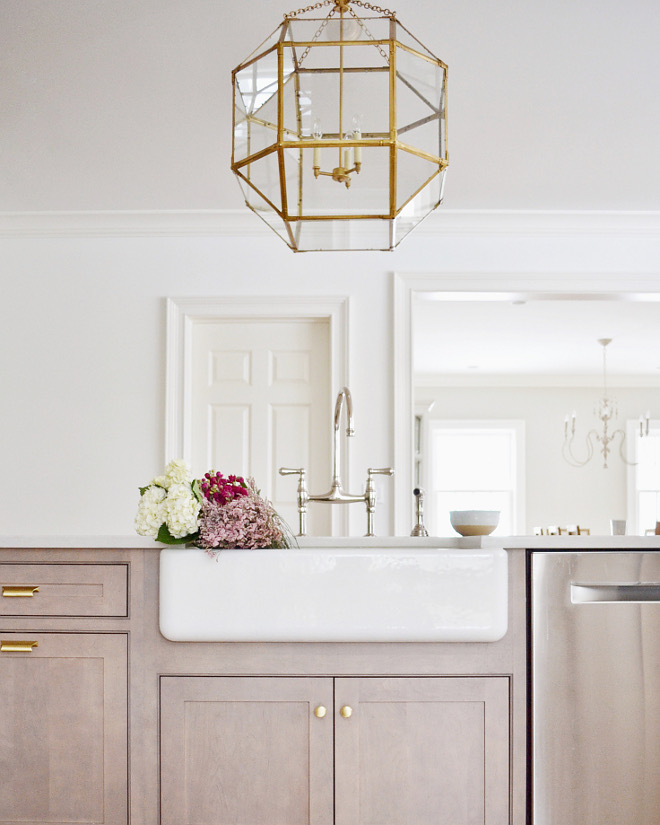 Kitchen Sink and Kitchen Light. Kitchen Sink and Kitchen Light. Kitchen Sink and Kitchen Light. Kitchen Sink and Kitchen Light #Kitchen #Sink #KitchenLight Beautiful Homes of Instagram @HomeSweetHillcrest