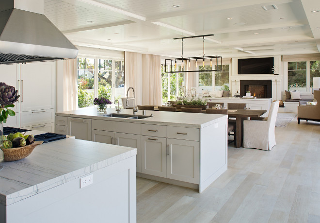 Open Kitchen and family room, The kitchen and family room dimension is approximately 47' long by 21'-6" wide, The ceilings are 2x6 T&G #OpenKitchen #familyroom Christian Rice Architects, Inc. McCormick & Wright