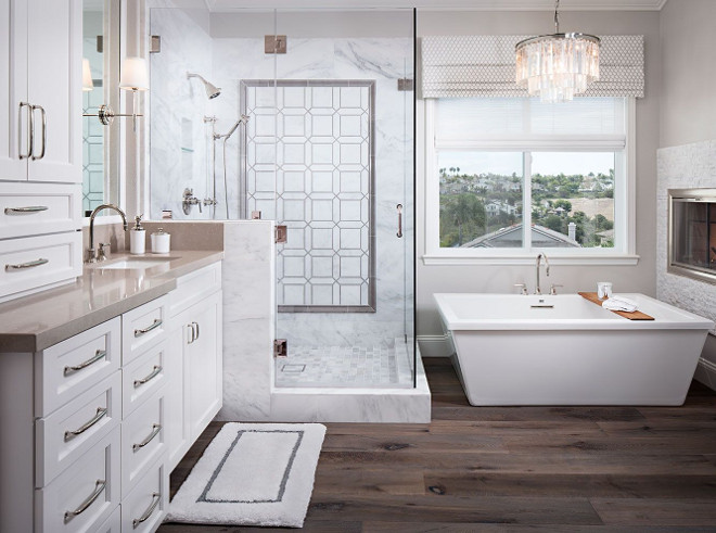 Neutral Bathroom Design Ideas. Beautiful bathroom with neutral elements. Neutral Master Bathroom. Neutral Bathroom Design Ideas. Neutral Master Bathrooms #NeutralBathroom #NeutralBathrooms #NeutralBathroomDesign #NeutralBathroomDesignIdeas #NeutralMasterBathroom Tracy Lynn Studio