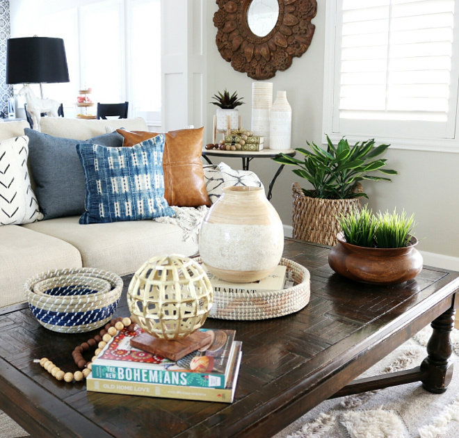 Farmhouse Coffee Table Styling. Farmhouse Coffee Table Styling Ideas. Stunning farmhouse-inspired living room with beautiful coffee table decor from HomeGoods. How to bring a farmhouse look into your living room coffee table #FarmhouseCoffeeTableStyling #Farmhouse #CoffeeTableStyling Jordan from @house.becomes.home