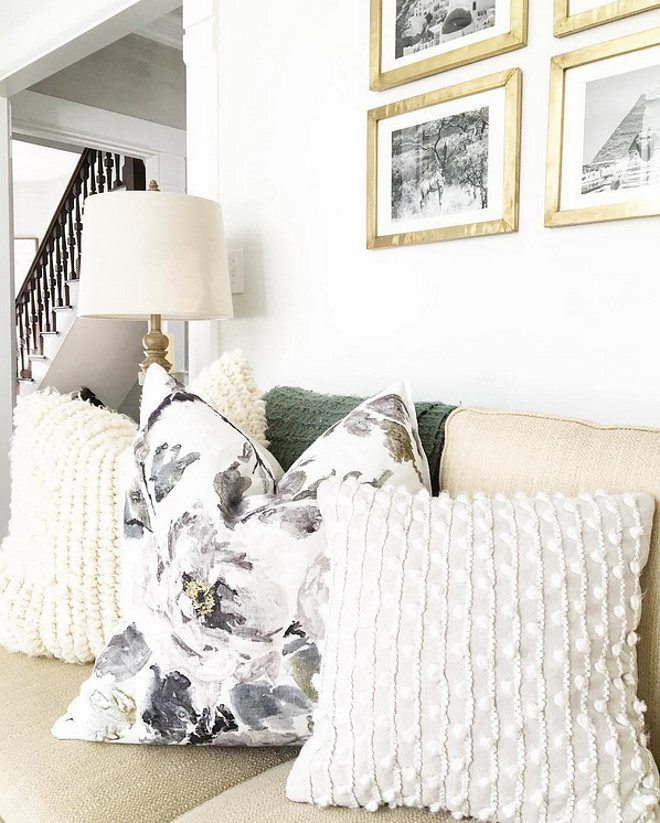 Sofa Pillow Combination Ideas. Sofa Pillow Combination Ideas. Floral Pillows: Designers Guild Shanghai Garden in Ecru from Burke Decor. Knit Off-white Pillows: Pottery Barn. Living room Sofa Pillow Combination Ideas #SofaPillowCombination #PillowCombinationIdeas Home Bunch Beautiful Homes of Instagram @finding__lovely