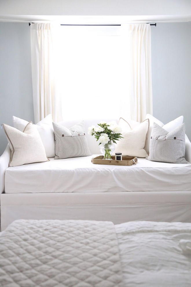 Bedroom Pillows. Bedroom Pillows. Bedroom Pillows. Bedroom Pillows. Bedroom Pillows. Bedroom Pillows #BedroomPillows #Bedroom #Pillows Home Bunch's Beautiful Homes of Instagram @cambridgehomecompany
