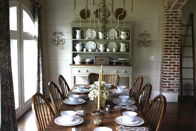 Benjamin Moore OC-17 White Dove. Farmhouse Dining room with shiplap walls painted in Benjamin Moore OC-17 White Dove #BenjaminMooreOC17WhiteDove #farmhouse #shiplap #paintcolor Home Bunch's Beautiful Homes of Instagram @blessedmommatobabygirls