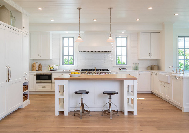 Crisp White Kitchen Rift and Quartered White Oak Hardwood Floors. Crisp White Kitchen Rift and Quartered White Oak Hardwood Flooring. Crisp White Kitchen Rift and Quartered White Oak Hardwood Floors #CrispWhiteKitchen #RiftandQuartered #WhiteOak #HardwoodFloors Haefele Design