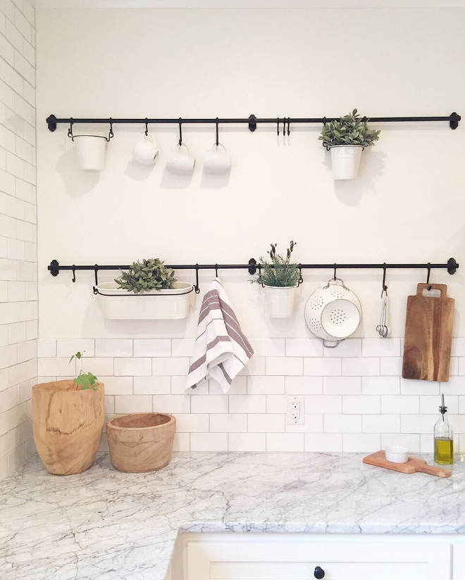 Farmhouse Kitchen Hanging Rods. Farmhouse-style wall Hanging Rod. Hanging Rods, hooks and hanging pots: Ikea Fintorp Farmhouse Kitchen Hanging Rods. Farmhouse Kitchen Hanging Rods #FarmhouseKitchen #HangingRods Beautiful Homes of Instagram @theclevergoose