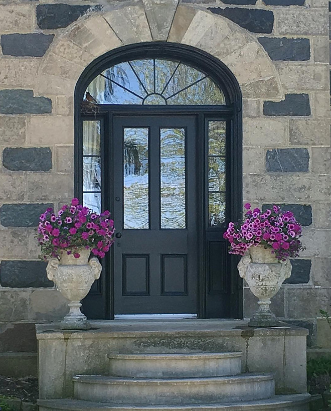 Front door is Black Cat from Beauti-Tone Home Hardware. Black door paint color. Home Bunch's Beautiful Homes of Instagram Cynthia Weber Design @Cynthia_Weber_Design