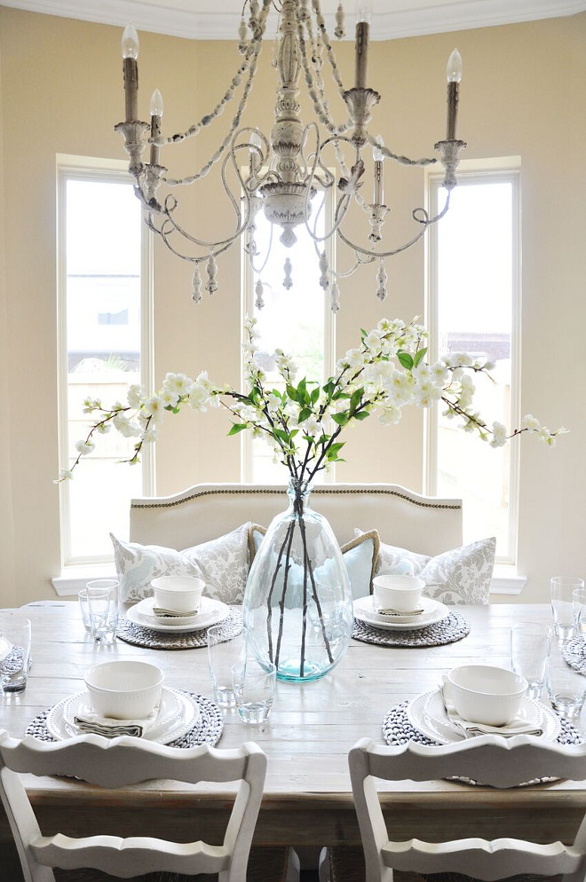 Dining room Decor. Dining room Decor. Dining room Decor. Dining room Decor #DiningroomDecor Home Bunch's Beautiful Homes of Instagram @thegracehouse