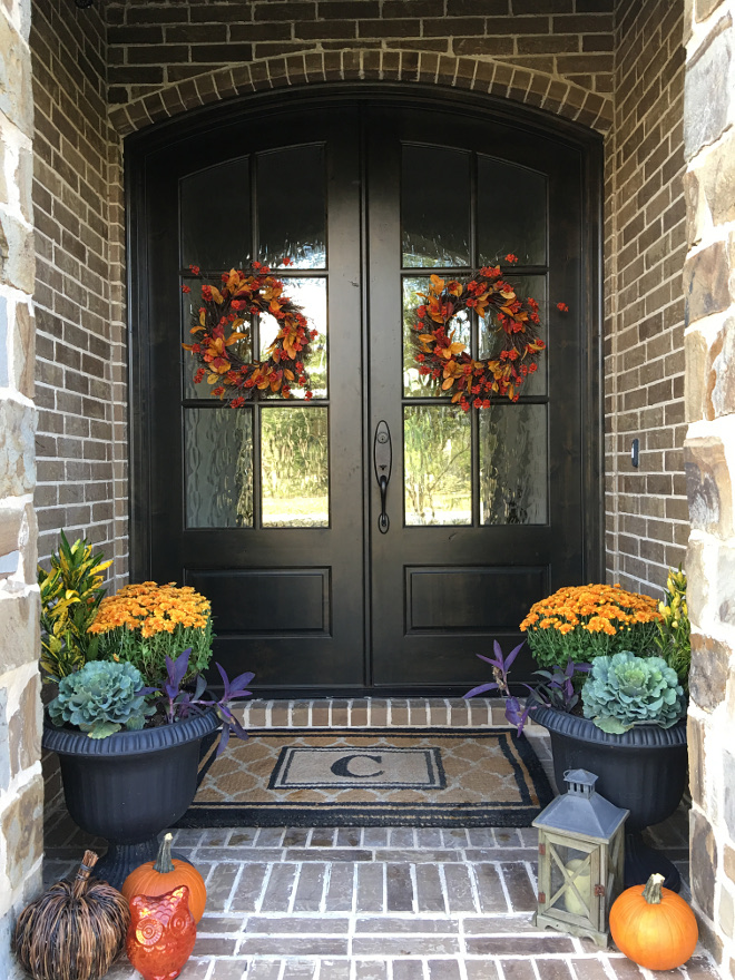 Fall Front Door Decorating Ideas. Fall Front Door Decorating Ideas. Fall Front Door Decorating Ideas. Fall Front Door Decorating Ideas #FallFrontDoor #FallFrontDoorDecoratingIdeas @classicstylehome