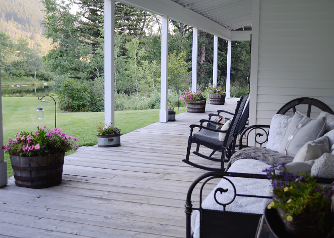 Porch. Farmhouse porch. Porch. Farmhouse porch. Porch. Farmhouse porch. Porch. Farmhouse porch #Porch #Farmhouse #farmhouseporch Beautiful Homes of Instagram @SanctuaryHomeDecor