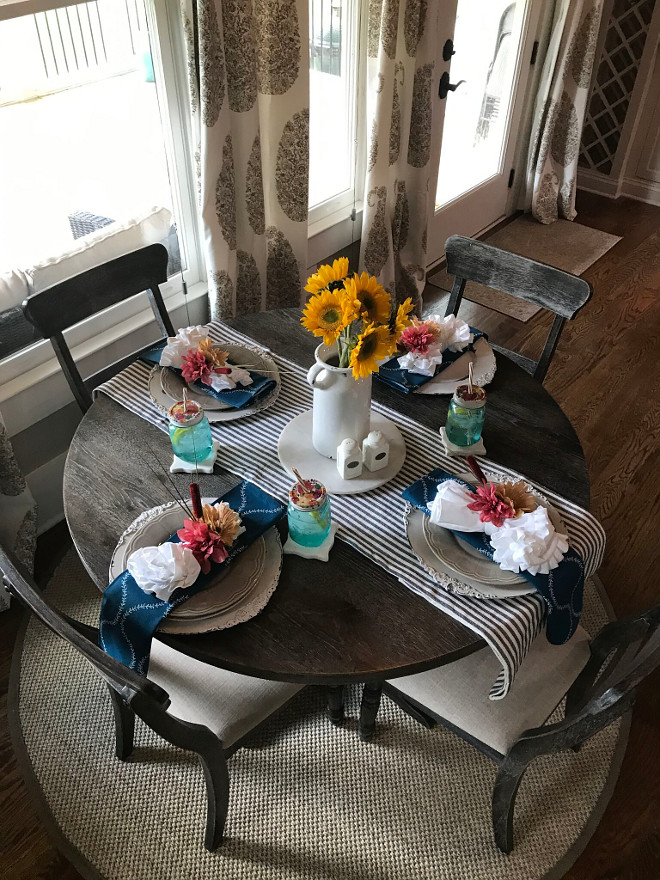 Breakfast room for four ideas. Home Bunch Beautiful Homes of Instagram @mygeorgiahouse