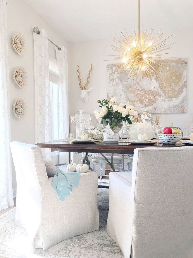 Linen Slipcovered Dining Chairs, Linen Slipcovered Dining Chairs, Comfortable and washable Linen Slipcovered Dining Chairs #LinenSlipcoveredDiningChairs #SlipcoveredDiningChairs #DiningChairs Beautiful Homes of Instagram Home Bunch