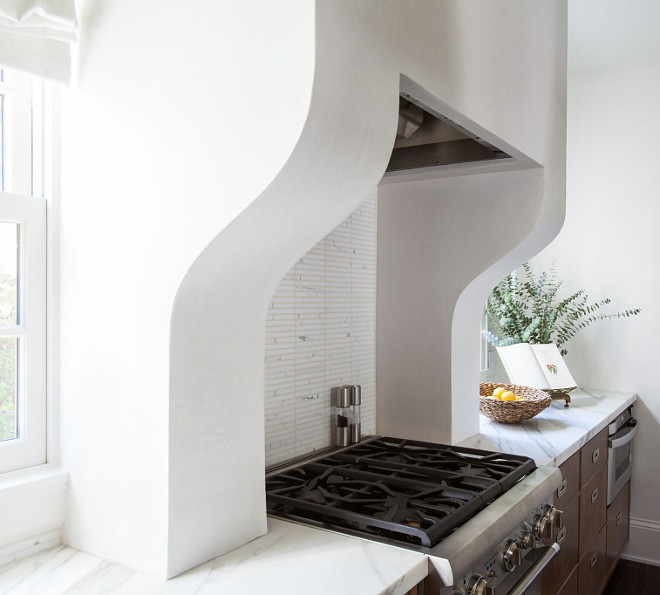 Stucco Kitchen Hood Sleek white Stucco, kitchen features a white stucco hood, painted in Benjamin Moore Cloud White Kitchen Hood Stucco Kitchen Hood #StuccoKitchenHood #StuccoHood