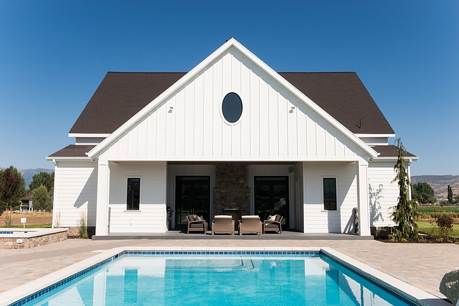 Board and batten Poolhouse Board and batten Poolhouse exterior Board and batten Poolhouse